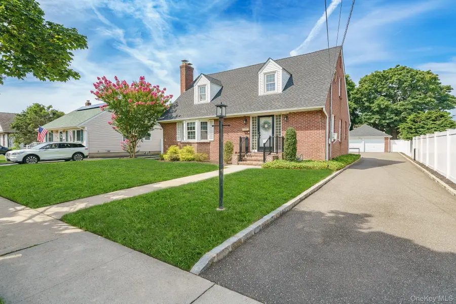 228 Van Cott Avenue, Farmingdale, NY 11735 - #2