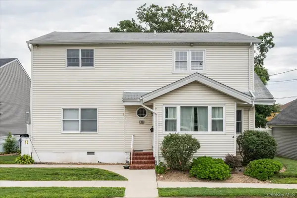 1135 Ruth Place, North Bellmore, NY 11710