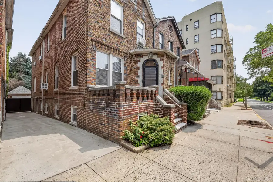 2218 Holland Avenue, Bronx, NY 10467 - #3