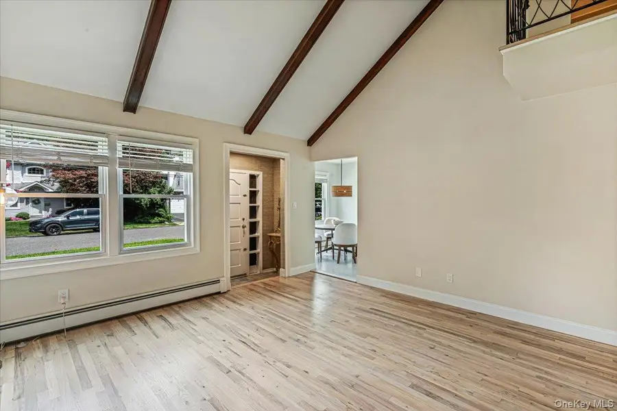 104 Fairfield Avenue, Port Washington, NY 11050 - #2