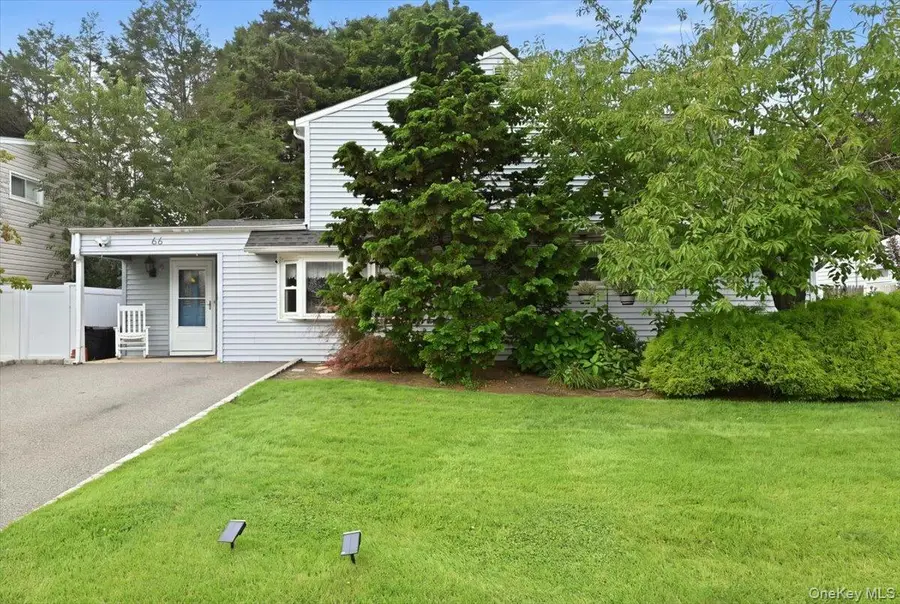 64 Bridle Lane, Hicksville, NY 11801 - #2
