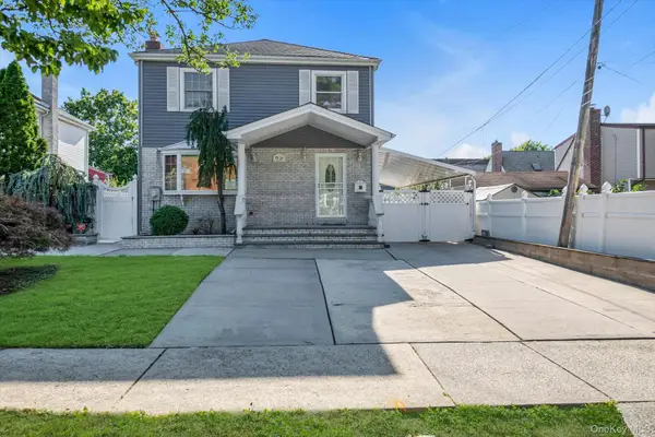 78-14 271st Street, New Hyde Park, NY 11040