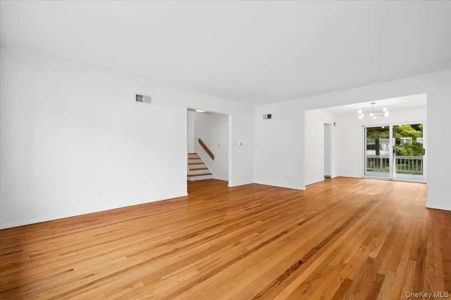 21 Primrose Avenue, Scarsdale, NY 10583 - #2