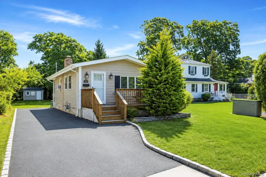 65 Hawthorne Avenue, West Babylon, NY 11704 - #3