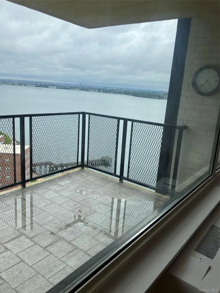 166-25 Powells Cove Boulevard #18C, Beechhurst, NY 11357 - #3