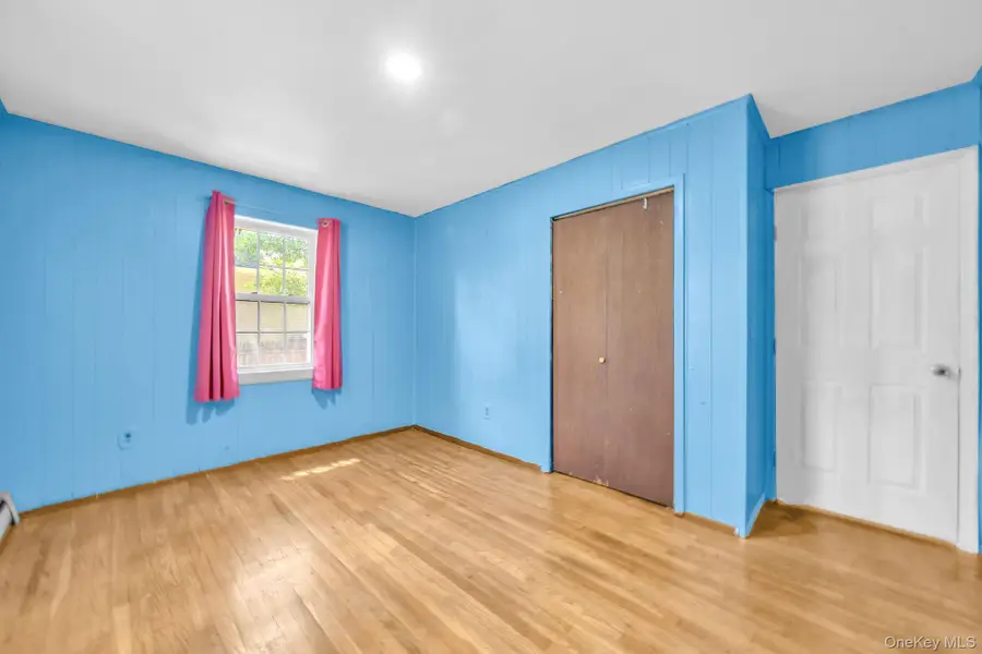 77 Elmhurst Avenue, Medford, NY 11763 - #3