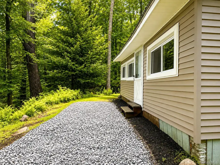 69 Glazer Drive, Bloomingburg, NY 12721 - #3