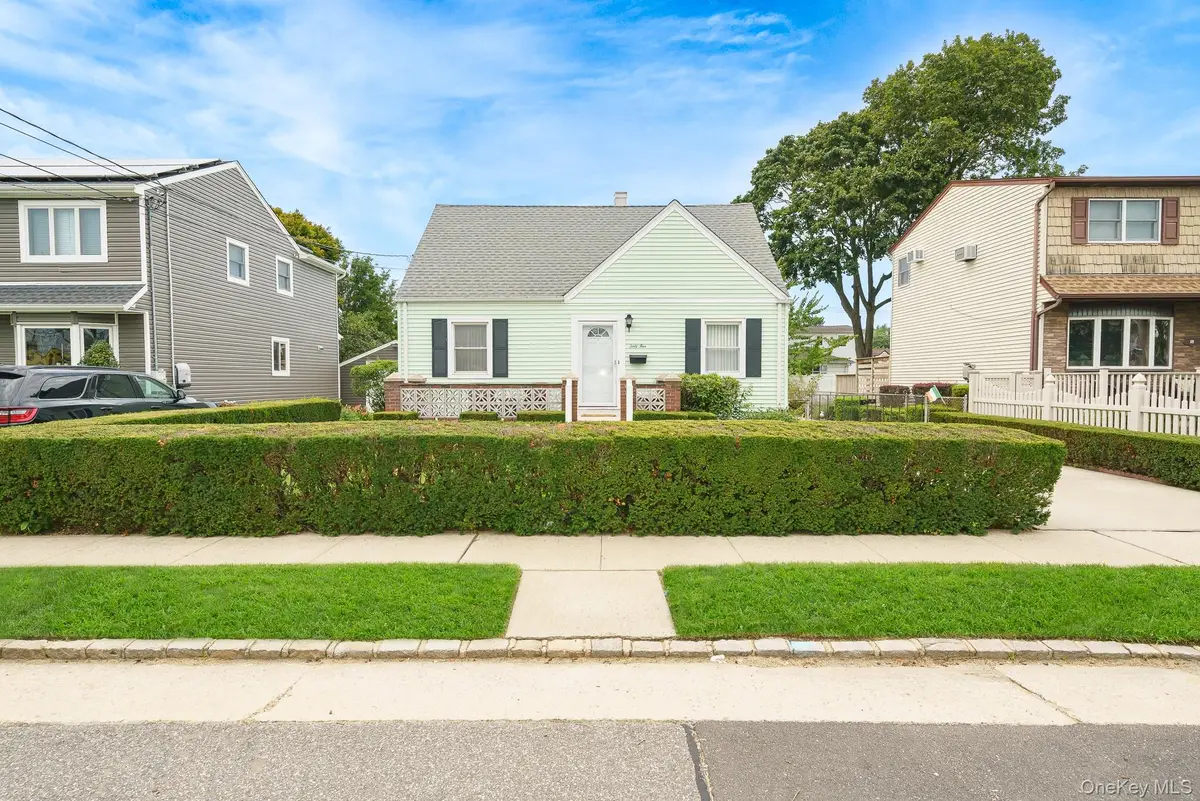 65 5th Street, Garden City Park, NY 11040 - #1