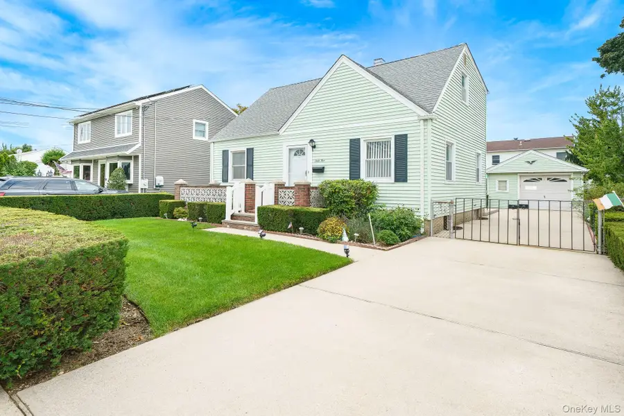 65 5th Street, Garden City Park, NY 11040 - #2