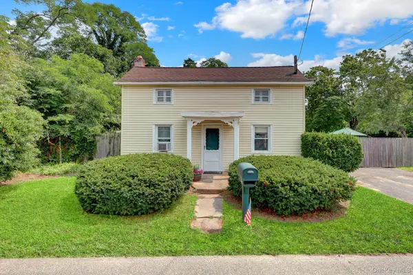 1315 Coates Avenue, Holbrook, NY 11741