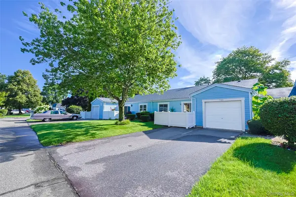 708 W Cabot Court #708, Saint James, NY 11780