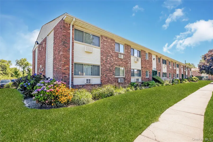 2433 Union Boulevard #2B (upper), Islip, NY 11751 - #3