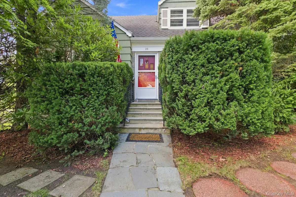 26 Reynolds Place, Scarsdale, NY 10583 - #1