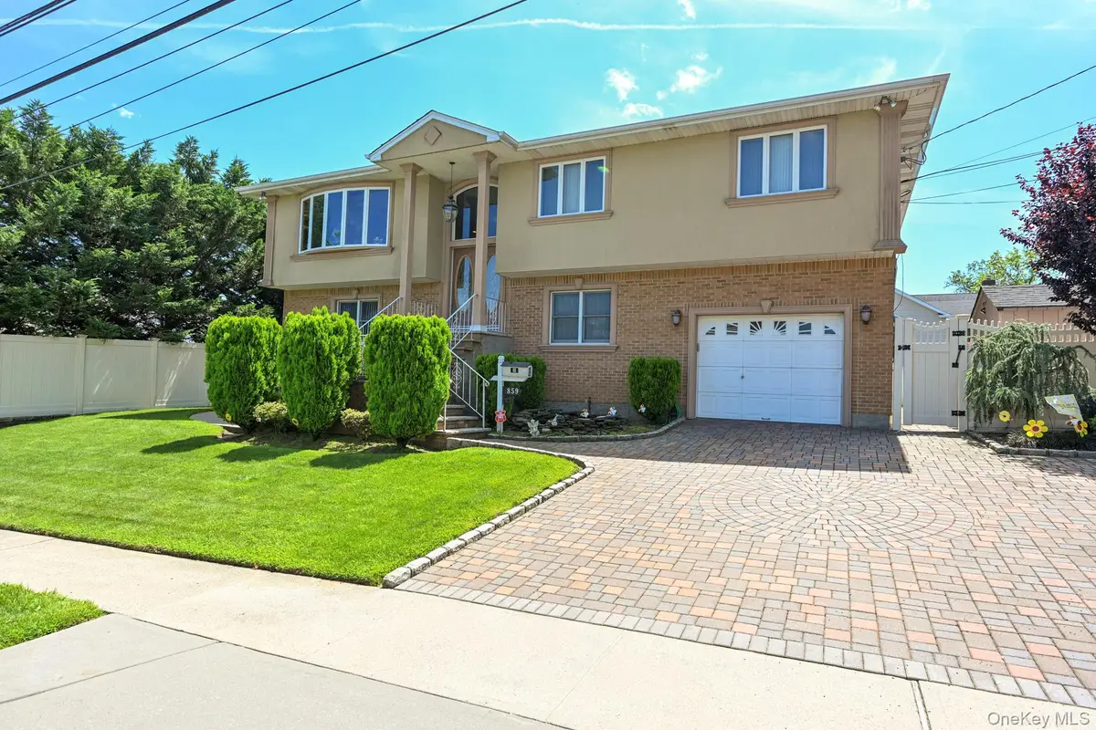 859 Maloon Avenue, Franklin Square, NY 11010 - #1