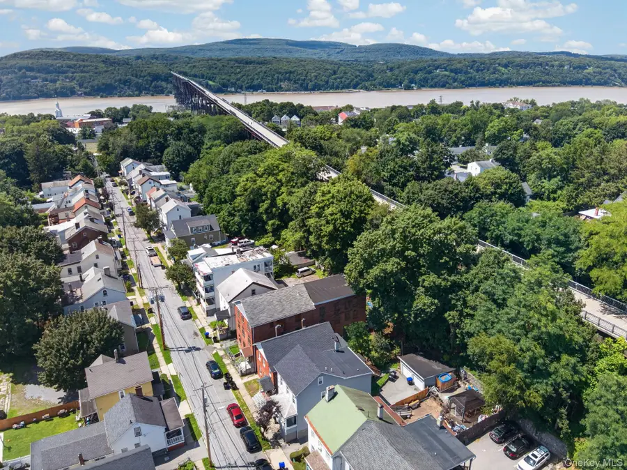 54 Gifford Avenue, Poughkeepsie, NY 12601 - #3