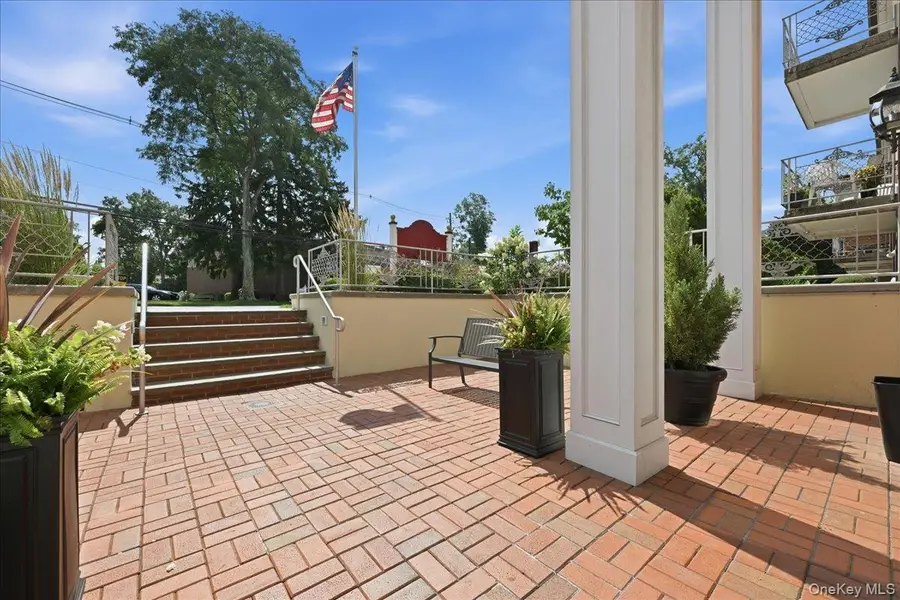 250 N Village Avenue #B2, Rockville Centre, NY 11570 - #3