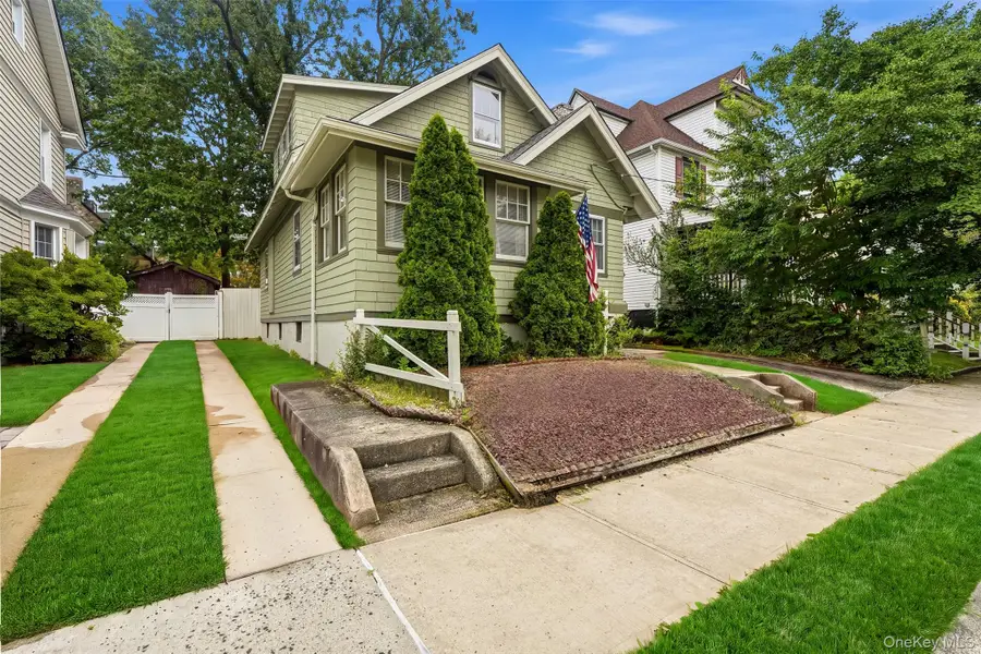 215 Demorest Avenue, Staten Island, NY 10314 - #2