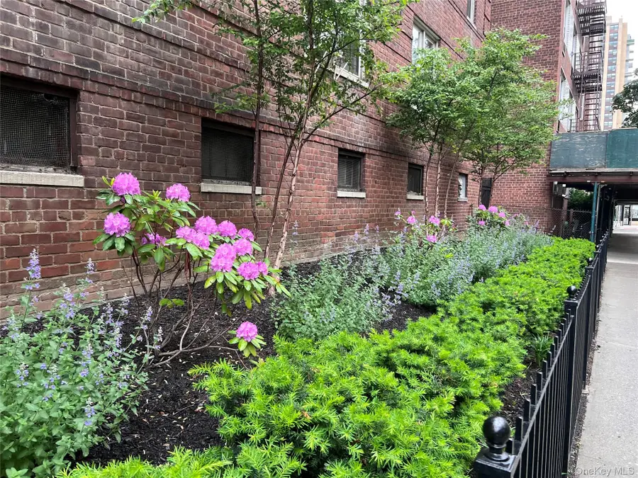 2080 Barnes Avenue #5B, Bronx, NY 10462 - #2