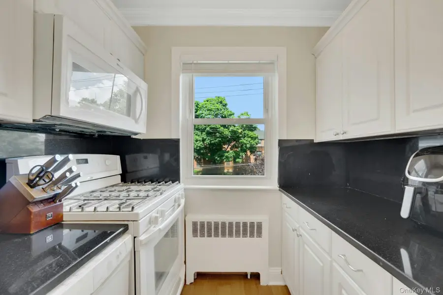 450 Pelham Road #3G, New Rochelle, NY 10805 - #3
