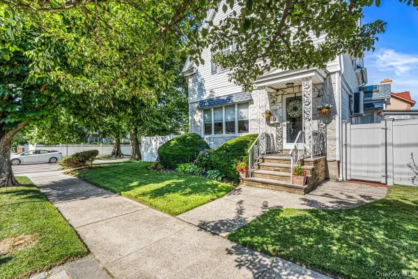 1003 149th Street, Whitestone, NY 11357