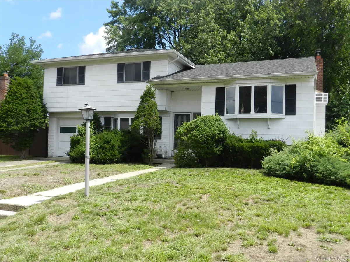 33 W 20th Street, Deer Park, NY 11729 - #1