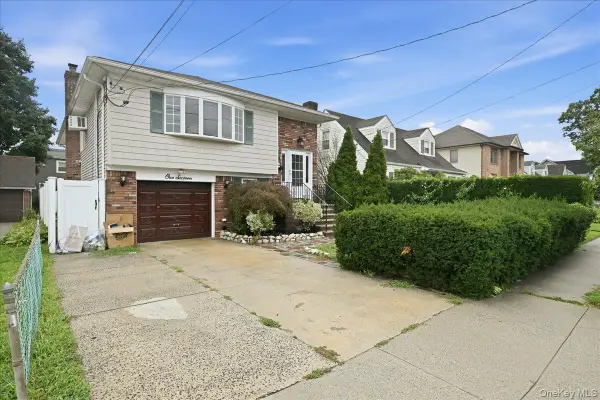 116 Elm Street, Valley Stream, NY 11580