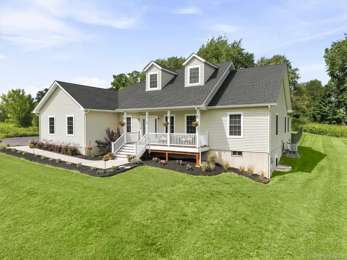 19 Firemens Lane, Newburgh, NY 12550 - #1
