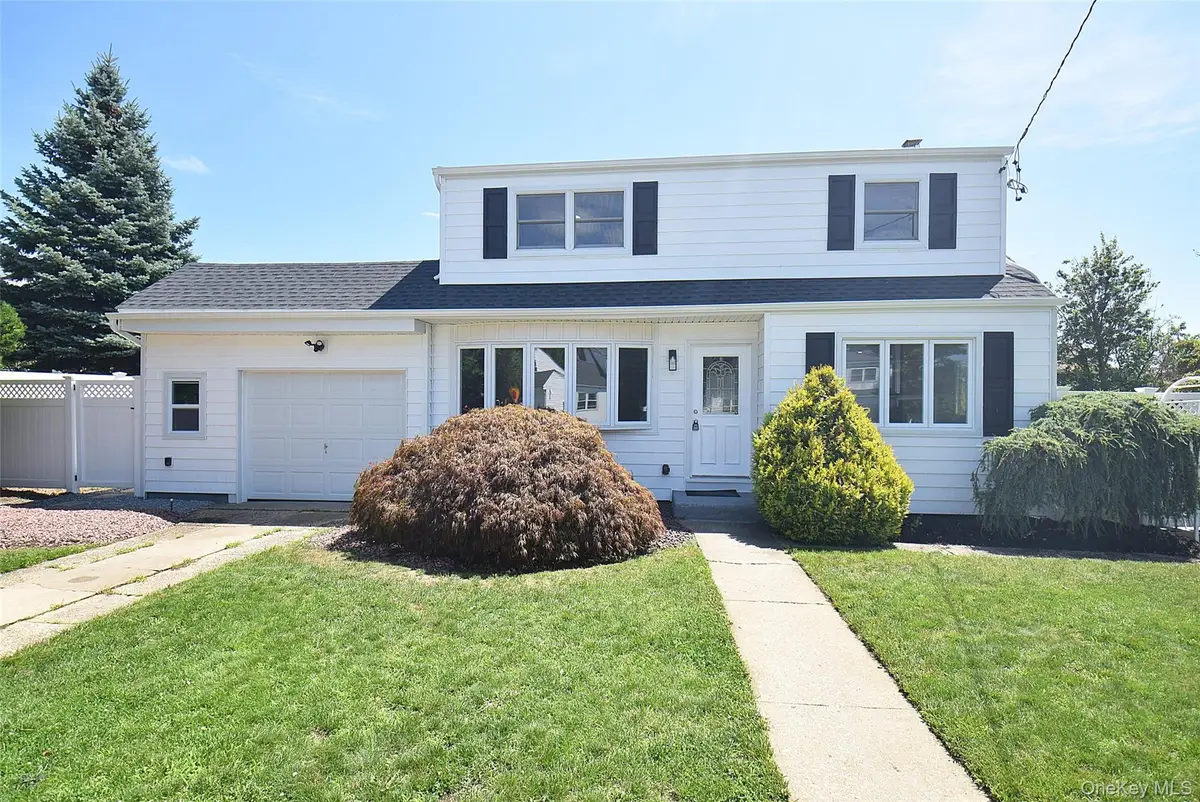 112 Raynor Street, West Babylon, NY 11704 - #1