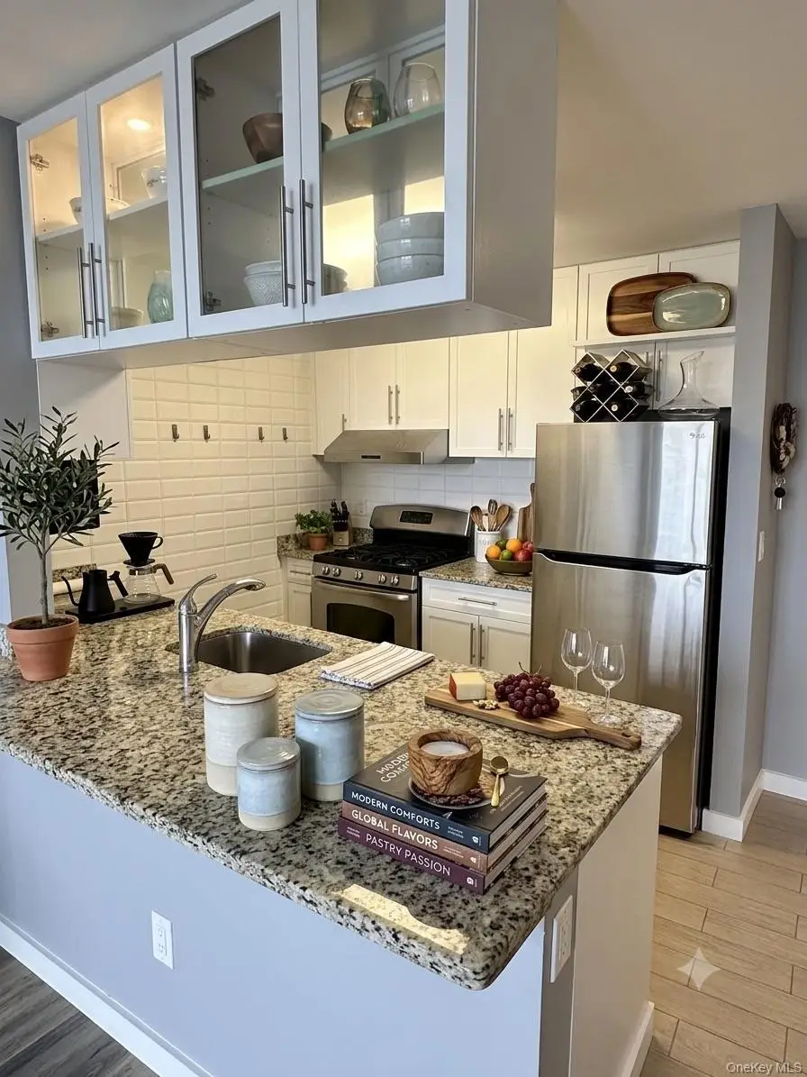 40-26 College Point Boulevard #18D, Flushing, NY 11354 - #1