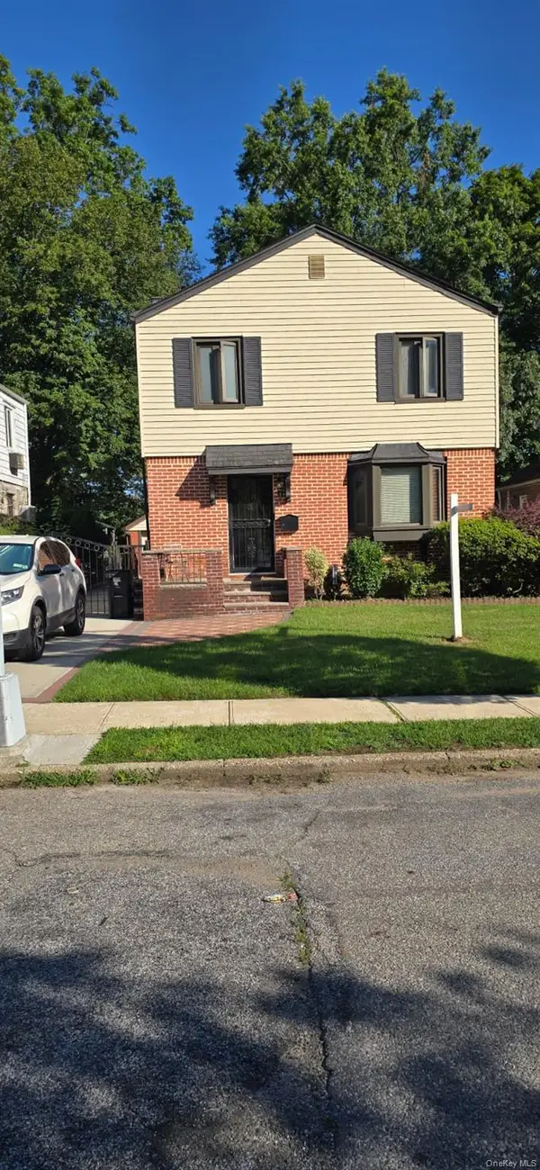 20962 Whitehall Terrace, Queens Village, NY 11427