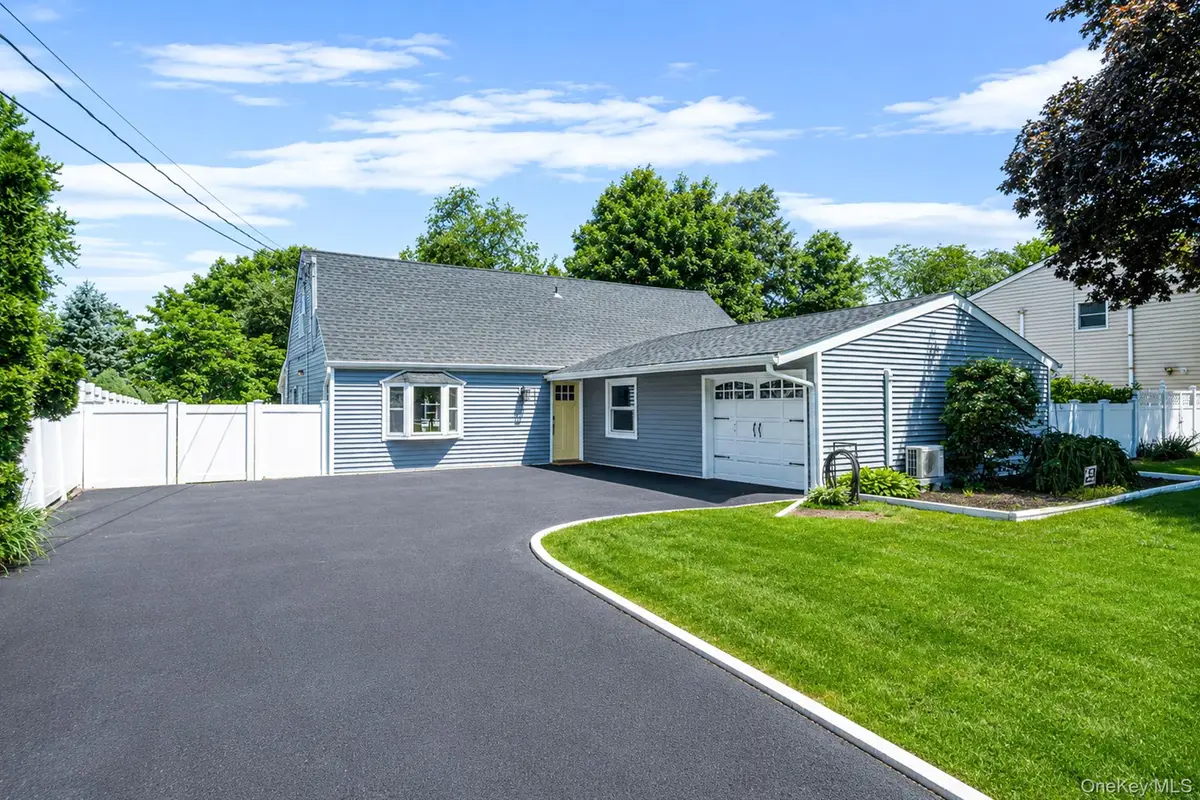 457 Peconic Street, Ronkonkoma, NY 11779 - #1