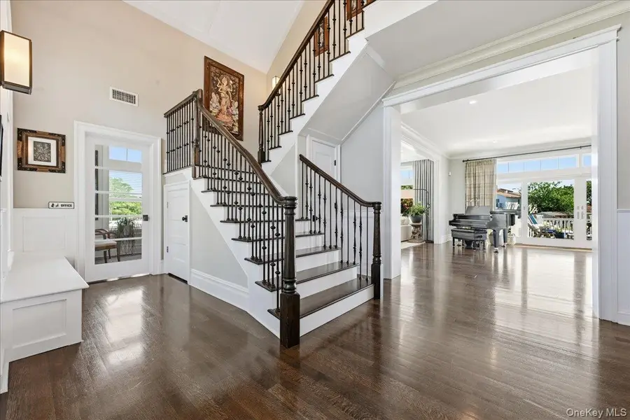 11 Angelica Court, West Babylon, NY 11704 - #3