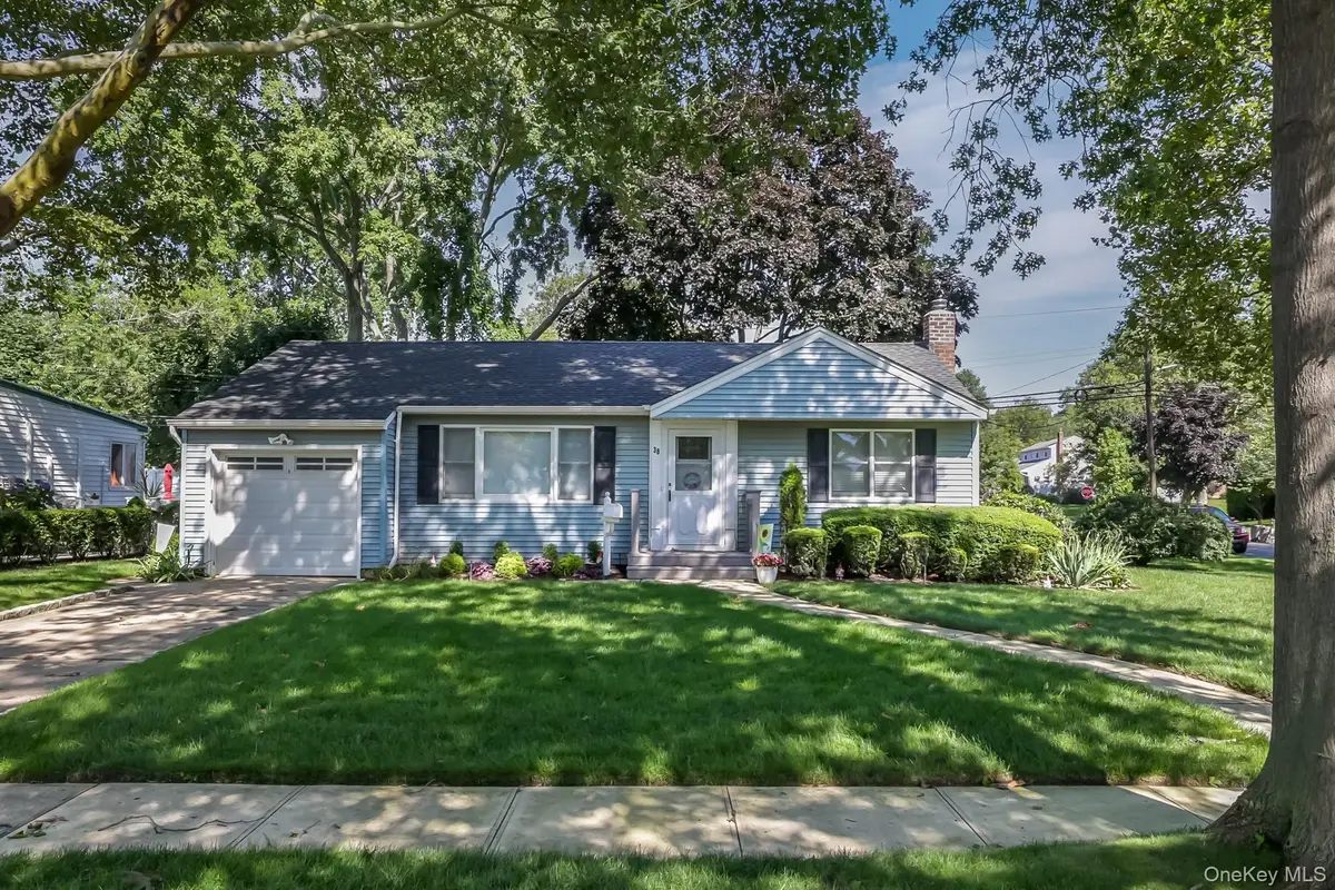 38 Linwood Avenue, Farmingdale, NY 11735 - #1