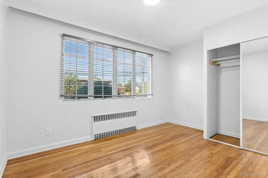 336 Scranton Avenue, Lynbrook, NY 11563 - #2