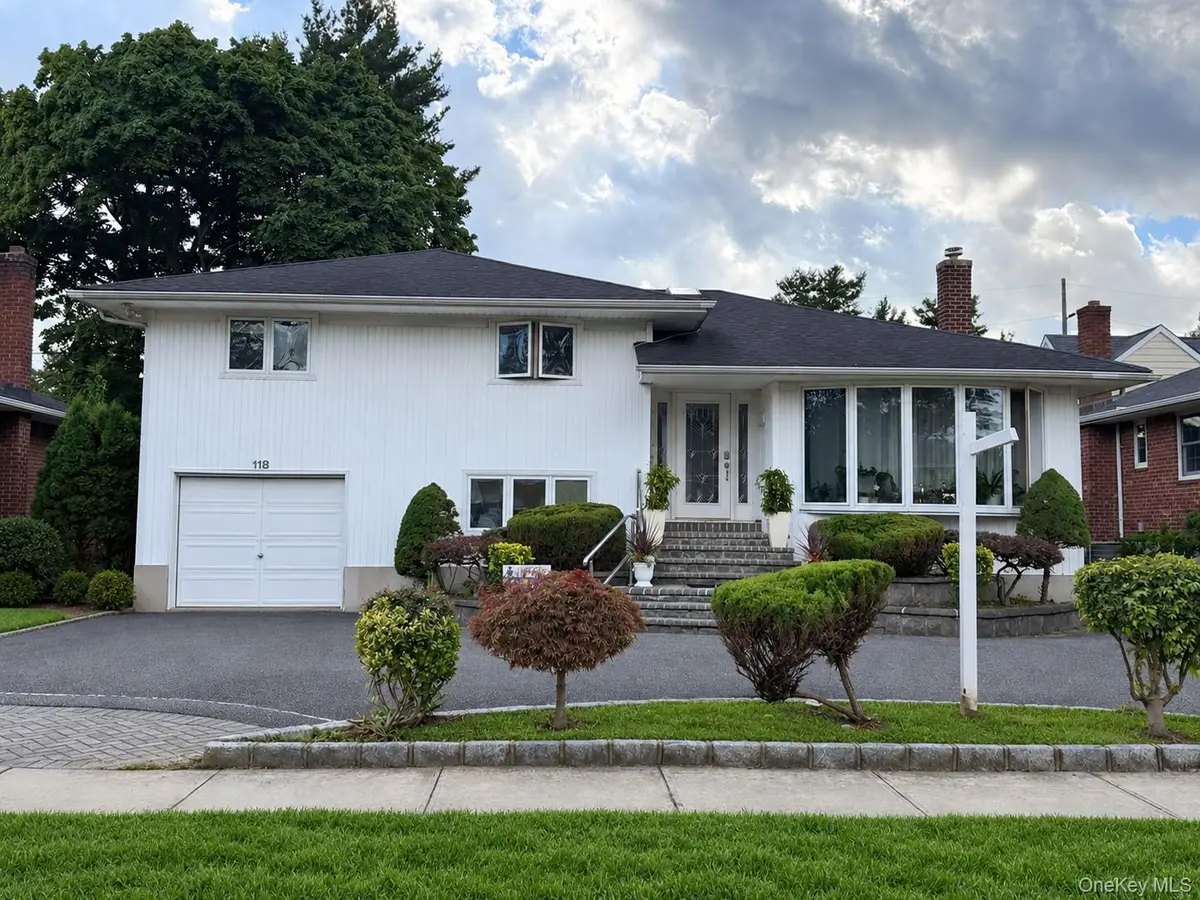 118 Leahy Street, Jericho, NY 11753 - #1