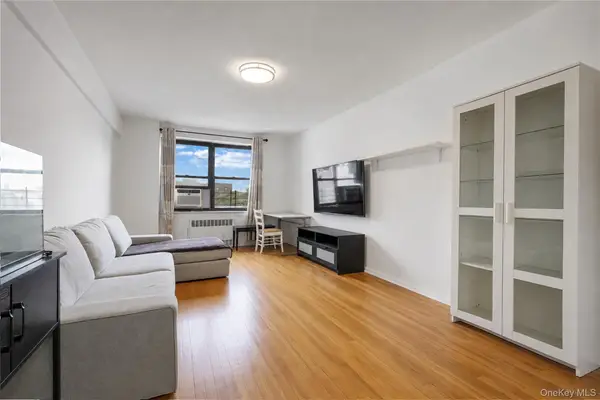 25-40 Union Street #4E, Flushing, NY 11354
