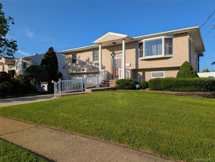 3039 Clubhouse Road, Merrick, NY 11566 - #2