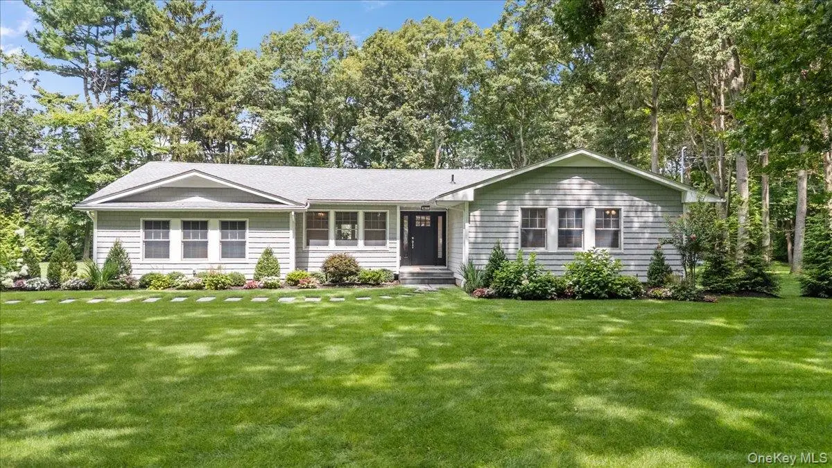 23 Overlook Drive, Laurel Hollow, NY 11791 - #1
