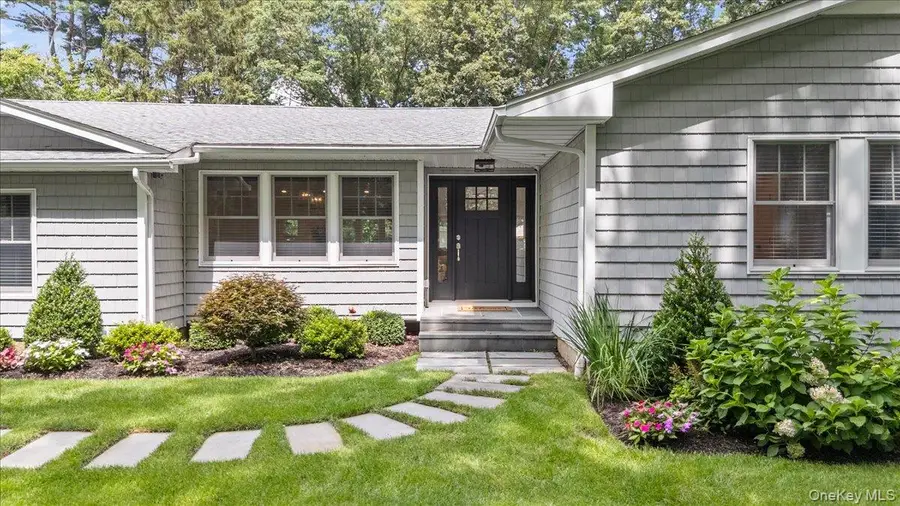 23 Overlook Drive, Laurel Hollow, NY 11791 - #3