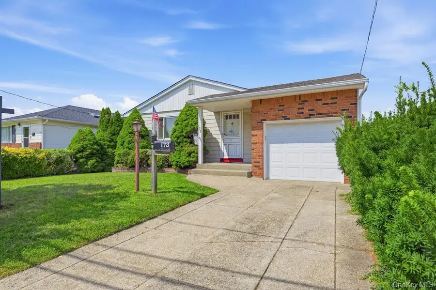 173 12th Street, Bethpage, NY 11714 - #3