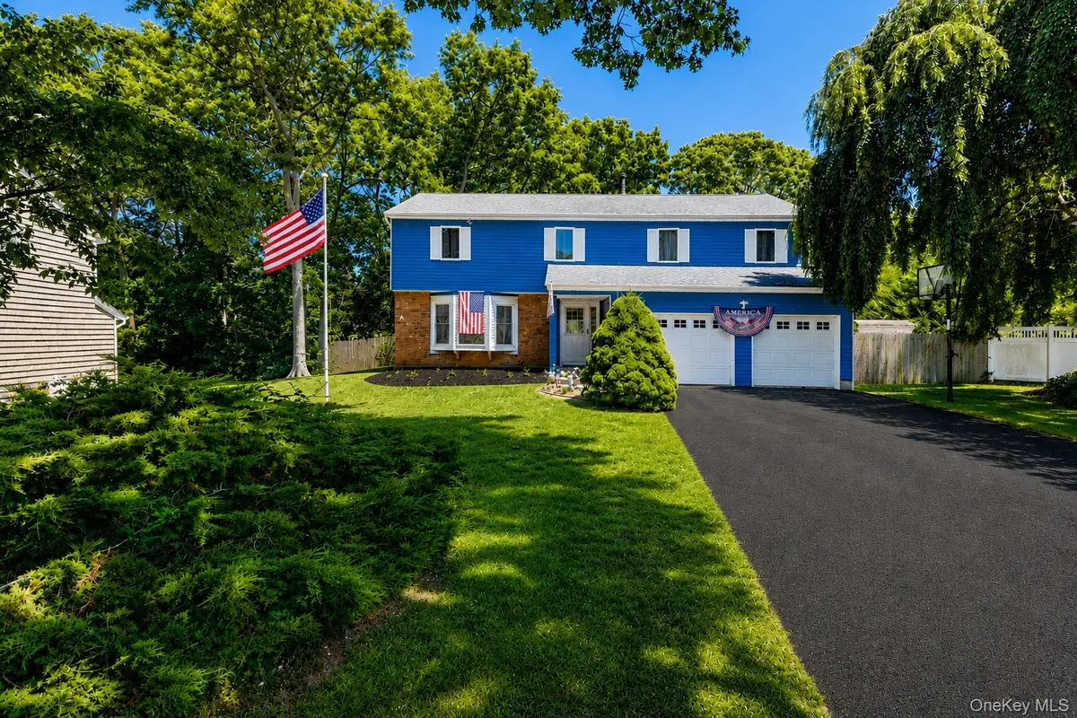 5 Leon Court, Centereach, NY 11720 - #1