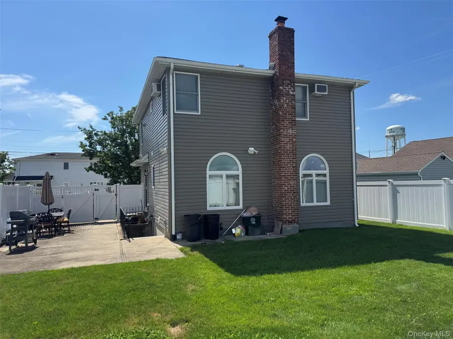 110 Bert Avenue, Westbury, NY 11590 - #3
