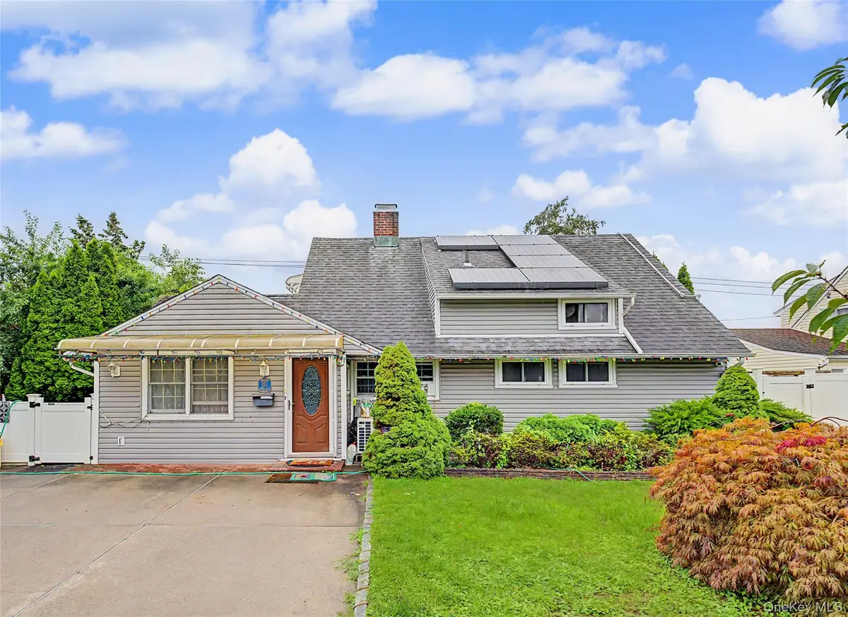 210 Spindle Road, Hicksville, NY 11801 - #1