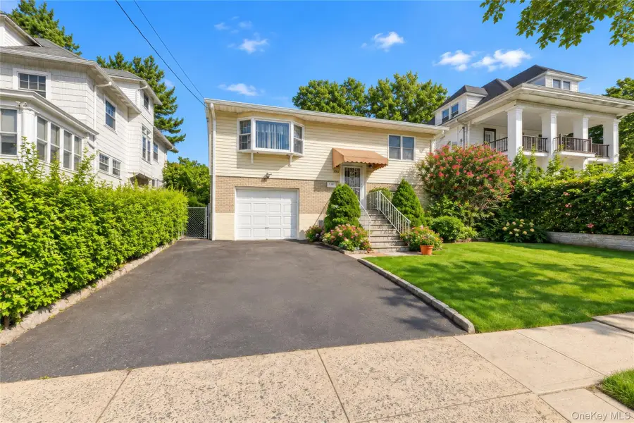 152 Van Cortlandt Pk Avenue, Yonkers, NY 10701 - #2