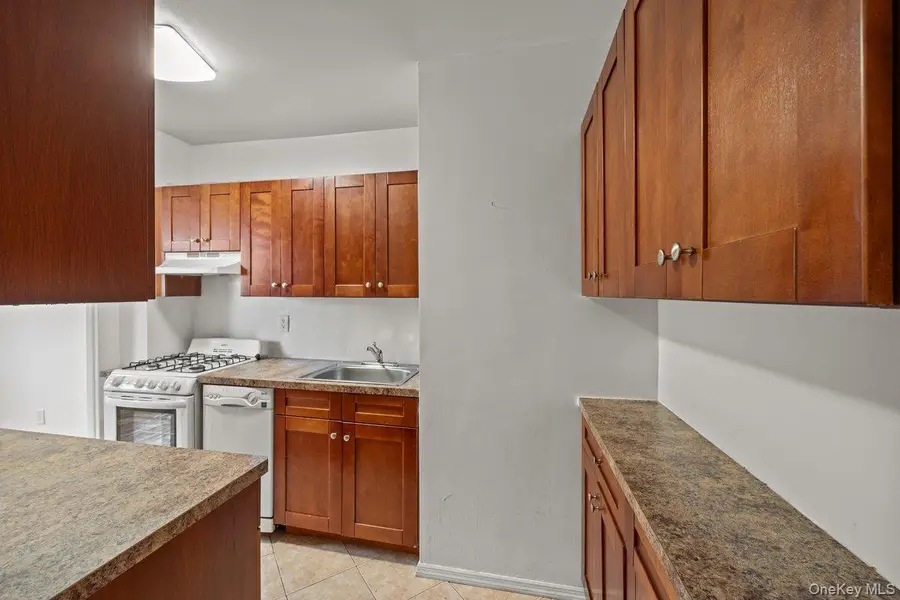 735 Kappock Street #7B, Bronx, NY 10463 - #3