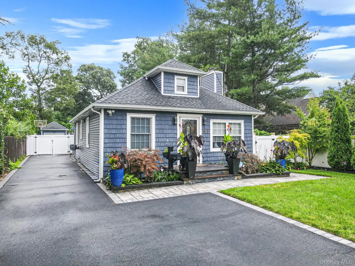 1325 Ackerson Boulevard, Bay Shore, NY 11706 - #1