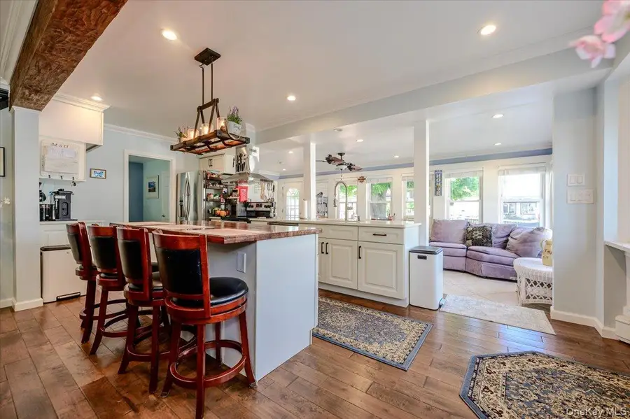 48 W 3rd Street, Freeport, NY 11520 - #2