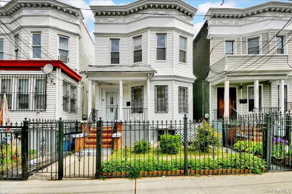 681 E 243rd Street, Bronx, NY 10470