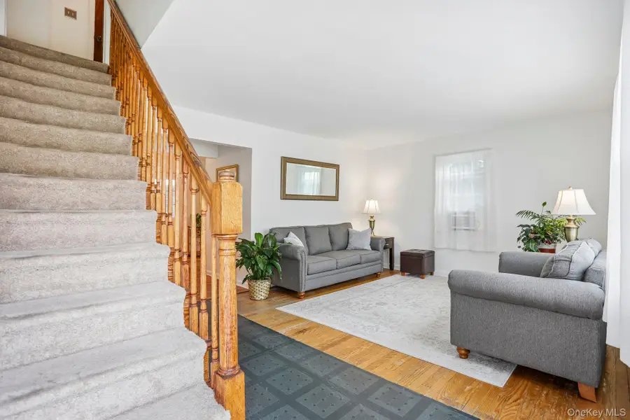 186 Chase Avenue, Yonkers, NY 10703 - #2