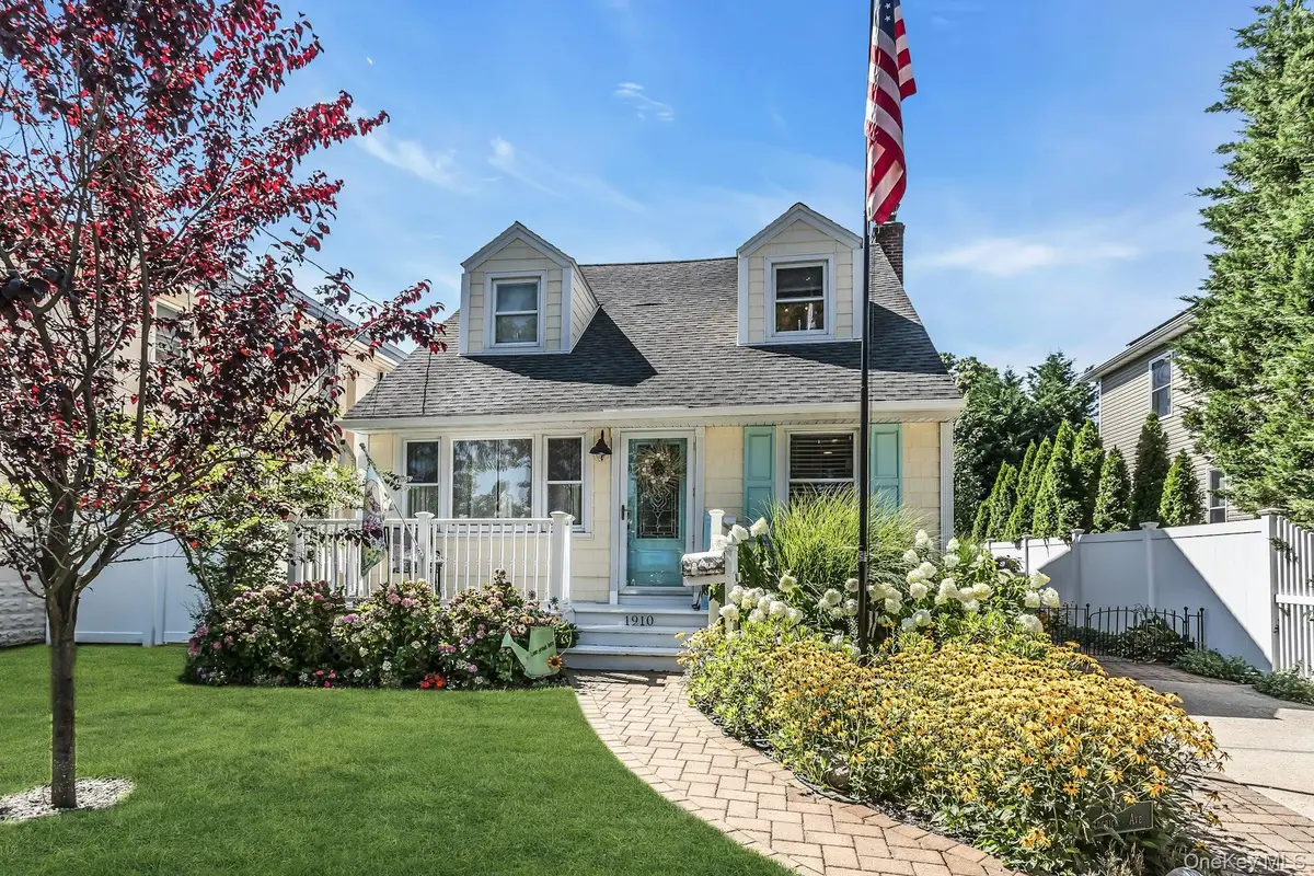 1910 Frederick Avenue, Merrick, NY 11566 - #1